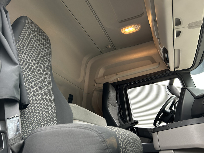 Cabeza tractora Scania R450 Highline / Retarder / 779 dkm / APK TUV 03-26: foto 8 Cabeza tractora Scania R450 Highline / Retarder / 779 dkm / APK TUV 03-26: foto 8
