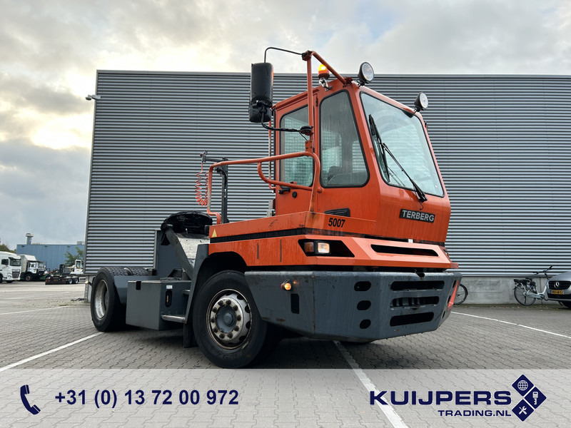 Terberg YT 182 / Allison / Cummins / 2006 / Terminal Tractor - Cabeza tractora: foto 1 Terberg YT 182 / Allison / Cummins / 2006 / Terminal Tractor - Cabeza tractora: foto 1