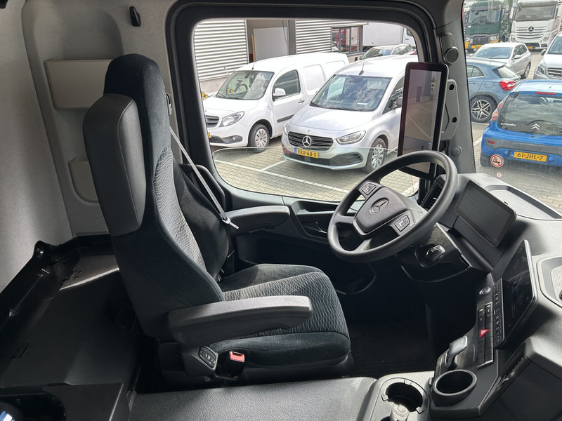 Mercedes-Benz Actros 2124 / Carrier Koeler -30 gr / Chereau Frigo Box / Laadklep / APK 04-26 - Camión frigorífico: foto 3 Mercedes-Benz Actros 2124 / Carrier Koeler -30 gr / Chereau Frigo Box / Laadklep / APK 04-26 - Camión frigorífico: foto 3