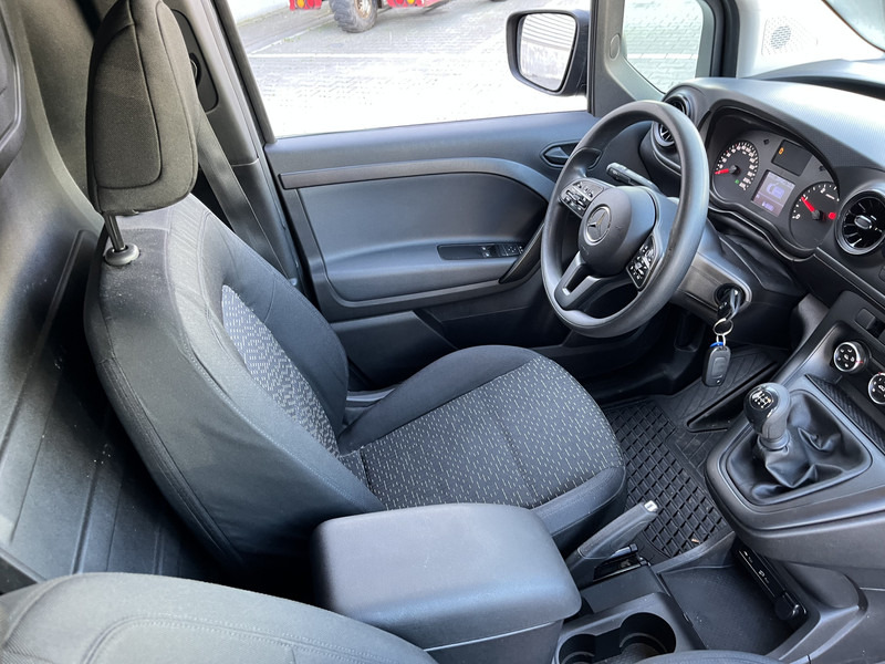 Mercedes-Benz Citan 108 CDI Pro / Schade - Unfall - Accident / 63 dkm / APK TUV 09-25 - Furgoneta pequeña: foto 3 Mercedes-Benz Citan 108 CDI Pro / Schade - Unfall - Accident / 63 dkm / APK TUV 09-25 - Furgoneta pequeña: foto 3