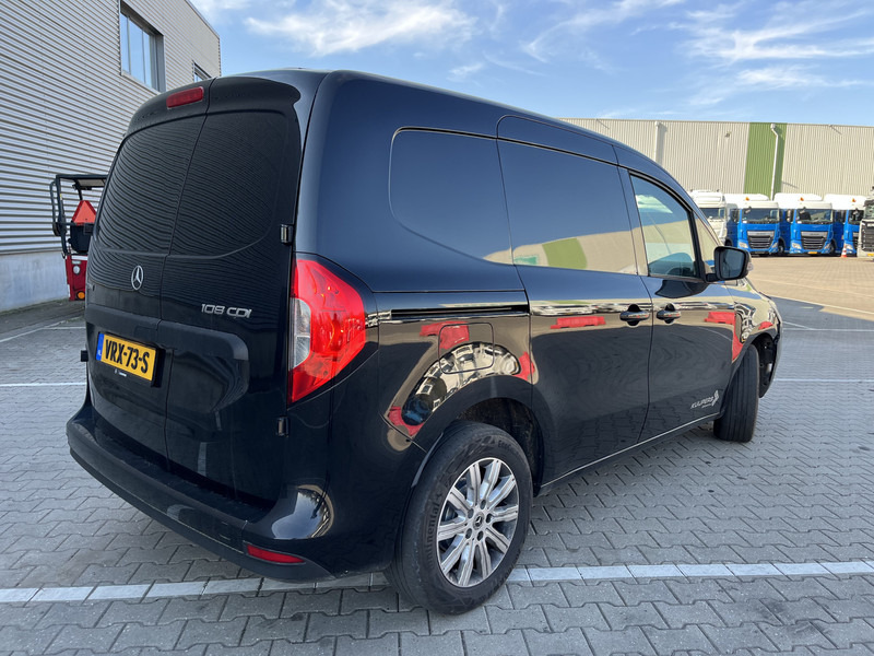 Mercedes-Benz Citan 108 CDI Pro / Schade - Unfall - Accident / 63 dkm / APK TUV 09-25 - Furgoneta pequeña: foto 2 Mercedes-Benz Citan 108 CDI Pro / Schade - Unfall - Accident / 63 dkm / APK TUV 09-25 - Furgoneta pequeña: foto 2