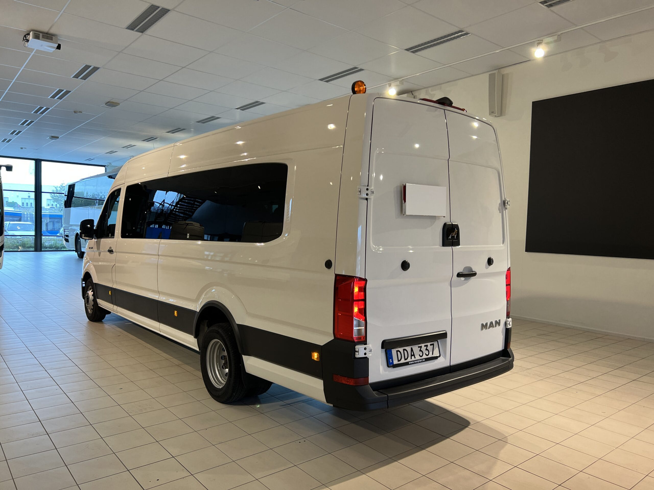 MAN TGE 5.160 Intercity - Minibús, Furgoneta de pasajeros: foto 4 MAN TGE 5.160 Intercity - Minibús, Furgoneta de pasajeros: foto 4