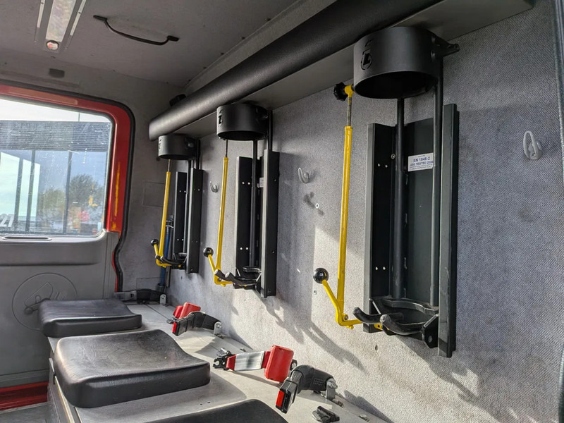 Mercedes-Benz  - Camión de bomberos: foto 5 Mercedes-Benz  - Camión de bomberos: foto 5