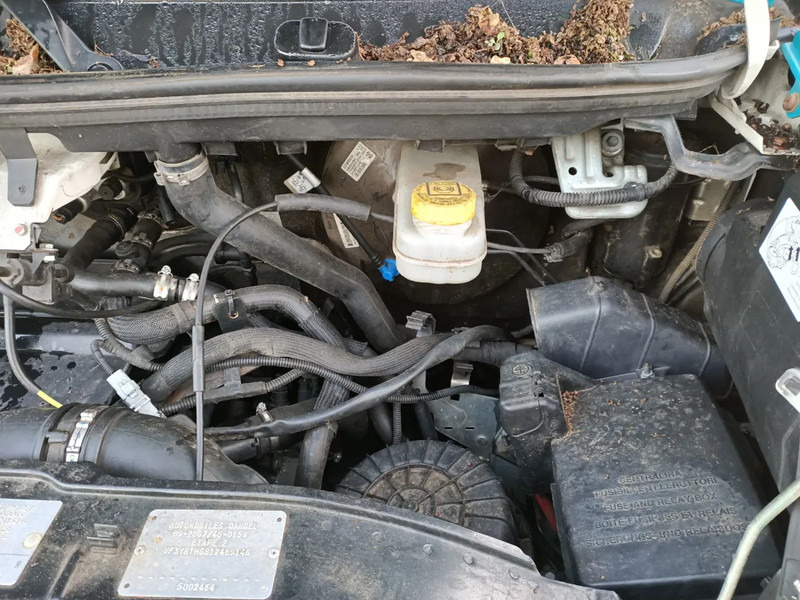 Furgoneta pequeña Peugeot Boxer 2.2 HDI Pickup: foto 13 Furgoneta pequeña Peugeot Boxer 2.2 HDI Pickup: foto 13