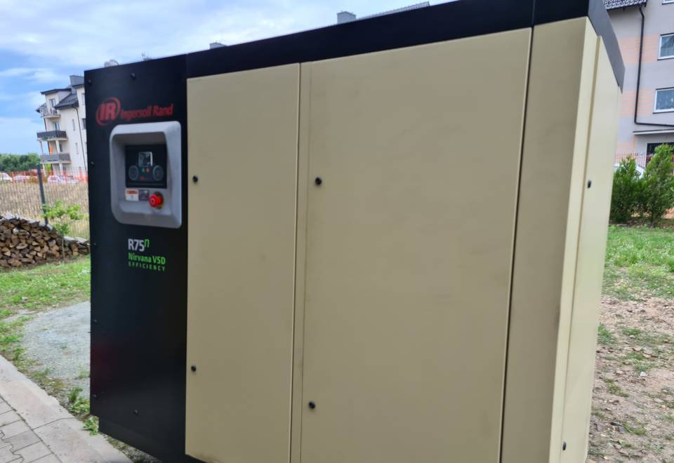 Kompresor śrubowy INGERSOLL RAND NIRVANA R75N - Compresor de aire: foto 3 Kompresor śrubowy INGERSOLL RAND NIRVANA R75N - Compresor de aire: foto 3