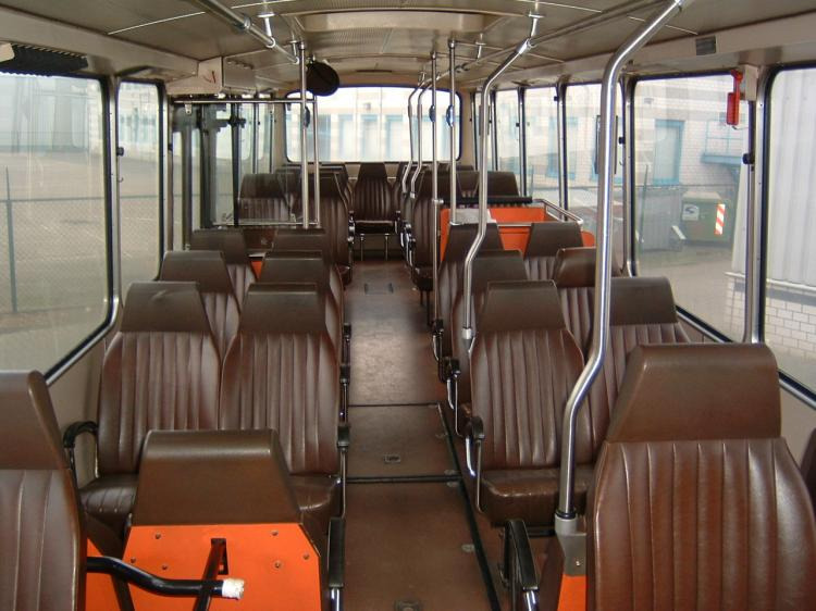 Diverse banken voor Den Oudsten MB 200 en SB 220 - Asiento para Autobús: foto 1 Diverse banken voor Den Oudsten MB 200 en SB 220 - Asiento para Autobús: foto 1