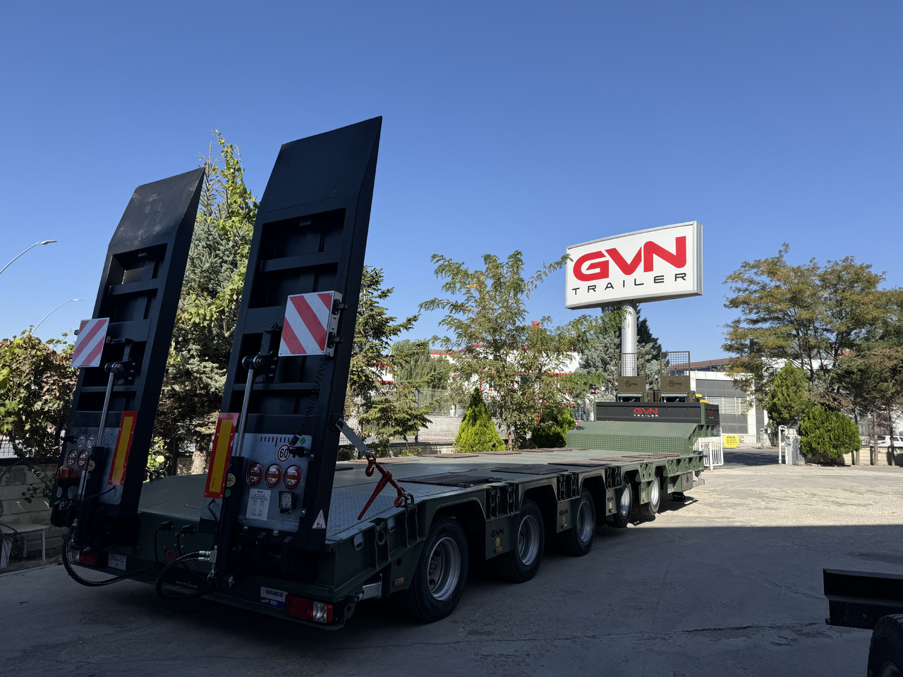 GVN Trailer 5 AXLE LOWBED - Semirremolque góndola rebajadas: foto 5 GVN Trailer 5 AXLE LOWBED - Semirremolque góndola rebajadas: foto 5