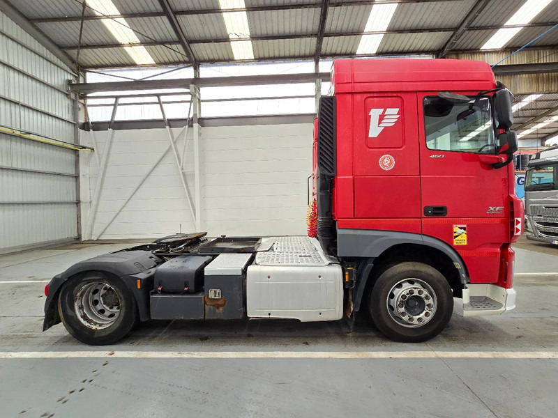 DAF XF 460 SPACECAB / RETARDER /MANUEL - Cabeza tractora: foto 5 DAF XF 460 SPACECAB / RETARDER /MANUEL - Cabeza tractora: foto 5