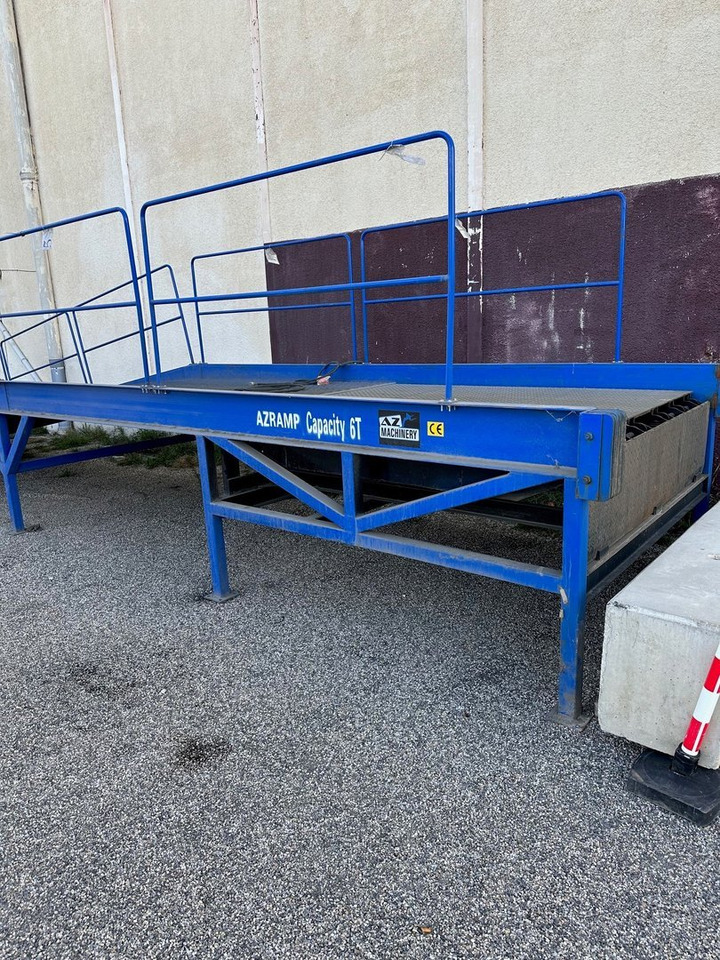 Fixed loading ramp AZ RAMP-FORMATION 2020- 6 Ton-Used ramp - Rampa de carga: foto 3 Fixed loading ramp AZ RAMP-FORMATION 2020- 6 Ton-Used ramp - Rampa de carga: foto 3