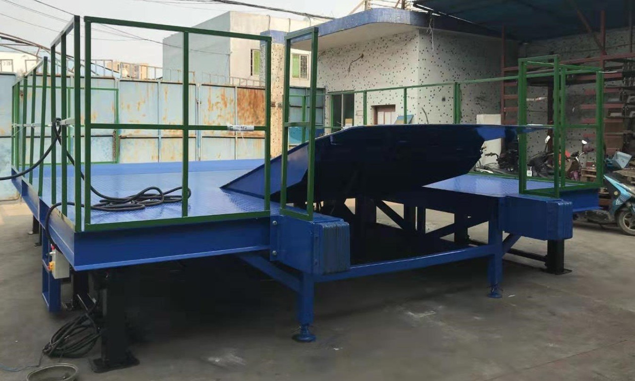 Loading Table AZ RAMP-SIMPLY 180 /5.0-6.0- 10 T - Rampa de carga: foto 4 Loading Table AZ RAMP-SIMPLY 180 /5.0-6.0- 10 T - Rampa de carga: foto 4