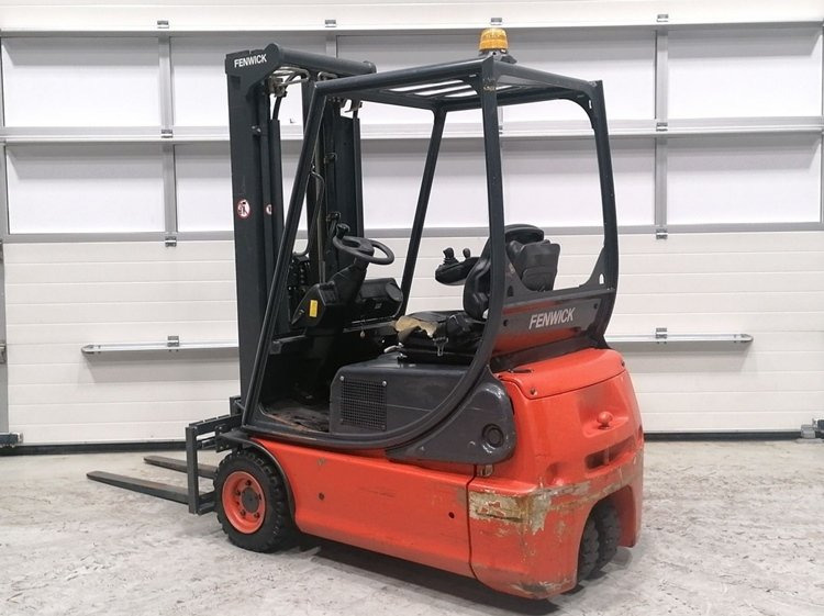 Used Forklift FENWICK LINDE E14-02 - Carretilla elevadora: foto 3 Used Forklift FENWICK LINDE E14-02 - Carretilla elevadora: foto 3