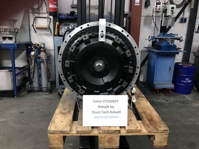 VT2506PT With or Without retarder / With or without second steering pump - Caja de cambios: foto 1 VT2506PT With or Without retarder / With or without second steering pump - Caja de cambios: foto 1