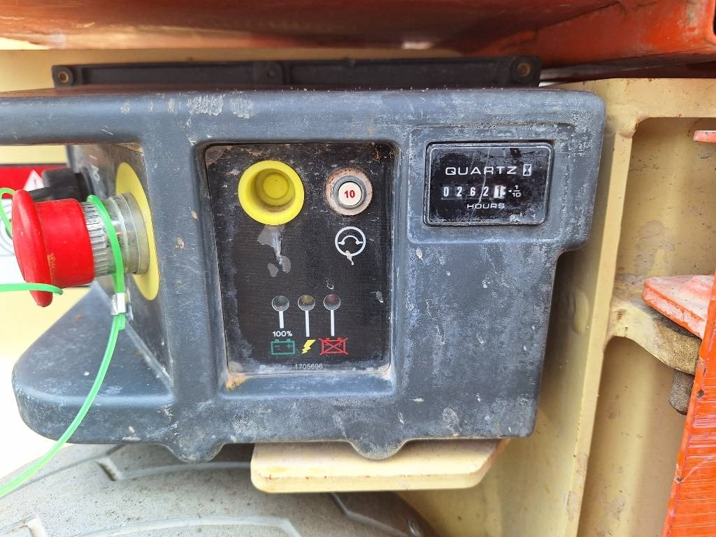 Plataforma de tijeras JLG 1230 ES uudet akut!! Muuttoale!: foto 18