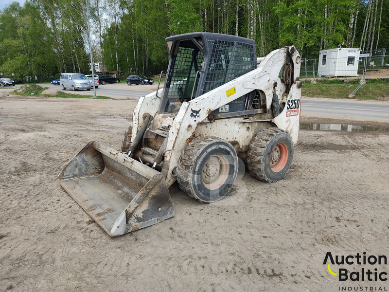 Bobcat S 250 - Minicargadora: foto 2 Bobcat S 250 - Minicargadora: foto 2
