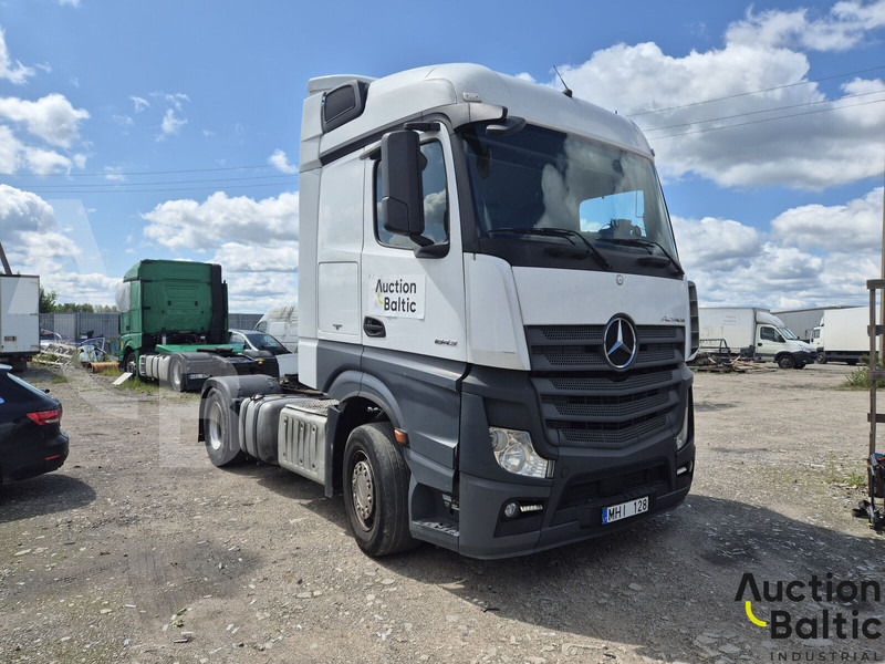 Mercedes-Benz Actros 1843 - Cabeza tractora: foto 1 Mercedes-Benz Actros 1843 - Cabeza tractora: foto 1