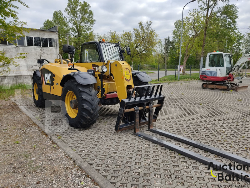 Caterpillar TH407 AG - Manipulador telescópico: foto 2 Caterpillar TH407 AG - Manipulador telescópico: foto 2