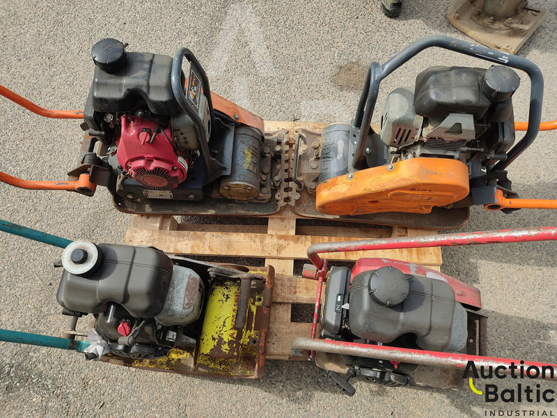 Dynapac LF45, Ammann AVP1033 & 2 Belle - Plancha reversible: foto 4 Dynapac LF45, Ammann AVP1033 & 2 Belle - Plancha reversible: foto 4