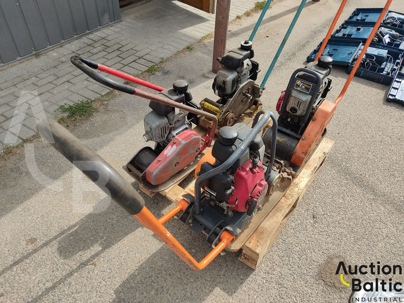 Dynapac LF45, Ammann AVP1033 & 2 Belle - Plancha reversible: foto 2 Dynapac LF45, Ammann AVP1033 & 2 Belle - Plancha reversible: foto 2