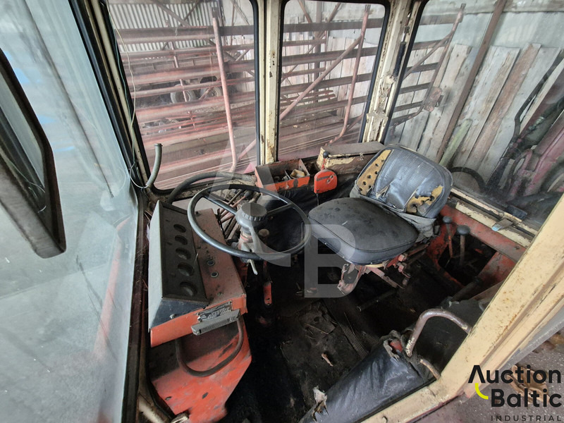 EO-2621 - Retroexcavadora: foto 5 EO-2621 - Retroexcavadora: foto 5