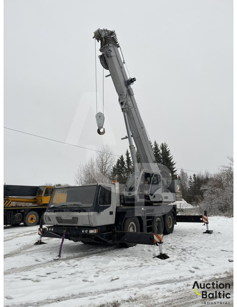 Grove GMK 3055 - Grúa para camión: foto 1 Grove GMK 3055 - Grúa para camión: foto 1