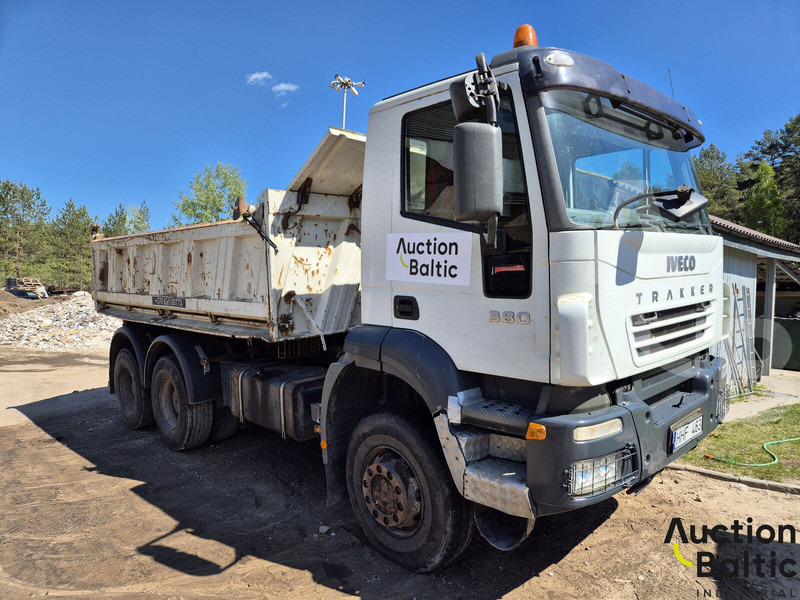 Iveco AD 260T - Camión volquete: foto 2 Iveco AD 260T - Camión volquete: foto 2