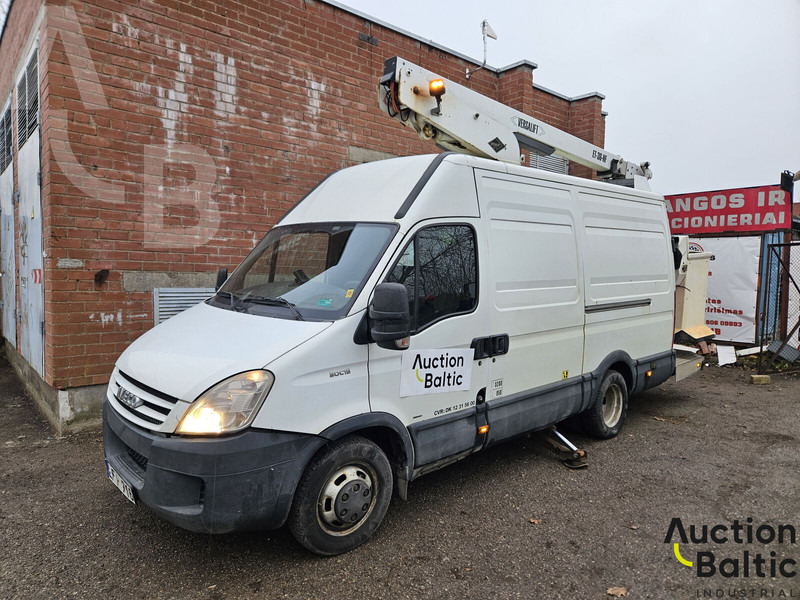 Iveco Daily - Camión con plataforma elevadora: foto 4 Iveco Daily - Camión con plataforma elevadora: foto 4