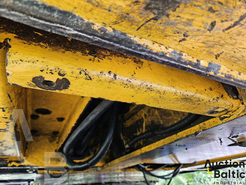 Excavadora de cadenas JCB JS 130 LC: foto 19