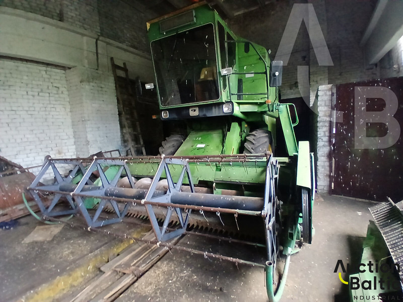 John Deere 1055 - Cosechadora de granos: foto 4 John Deere 1055 - Cosechadora de granos: foto 4