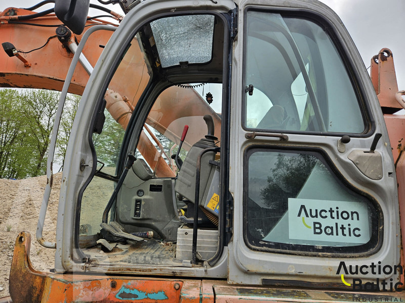 Kobelco SK 235 SR - Excavadora de cadenas: foto 5 Kobelco SK 235 SR - Excavadora de cadenas: foto 5