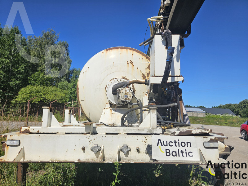 LE CINENA UOPLYST - Camión hormigonera: foto 5 LE CINENA UOPLYST - Camión hormigonera: foto 5