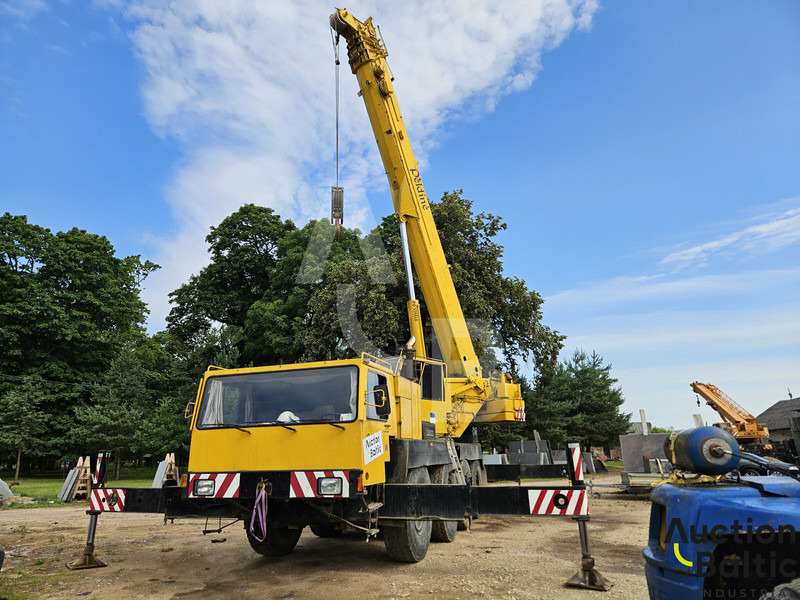 Liebherr LTM 1060 - Grúa todo terreno: foto 3 Liebherr LTM 1060 - Grúa todo terreno: foto 3