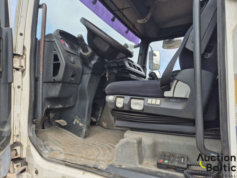 MAN TGA26.440 - Grua de remolque autos: foto 5 MAN TGA26.440 - Grua de remolque autos: foto 5