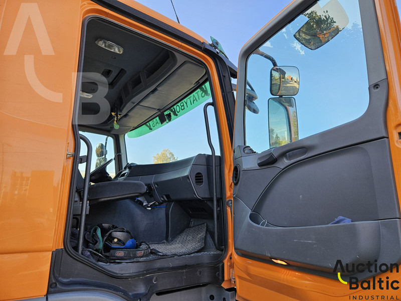 Leasing de Mercedes-Benz Actros 1844 Mercedes-Benz Actros 1844: foto 6 Leasing de Mercedes-Benz Actros 1844 Mercedes-Benz Actros 1844: foto 6