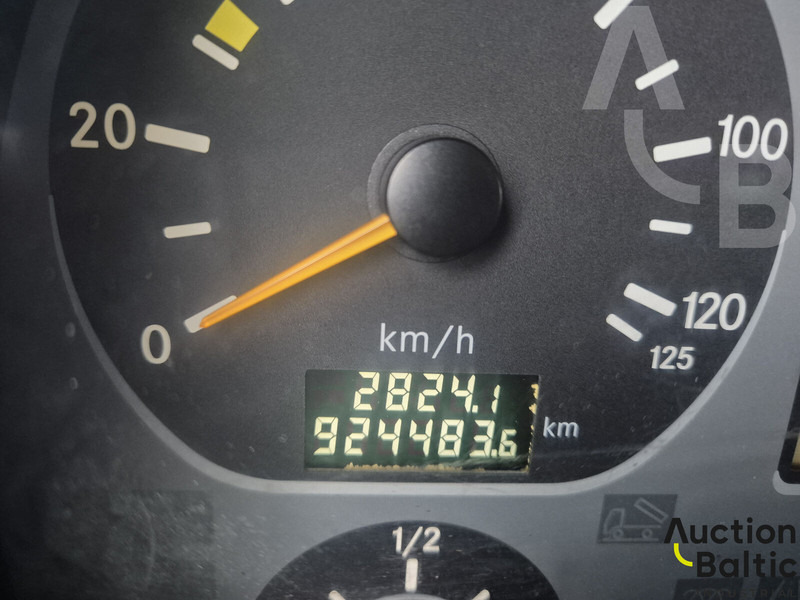 Camión volquete Mercedes-Benz Actros 4141: foto 9