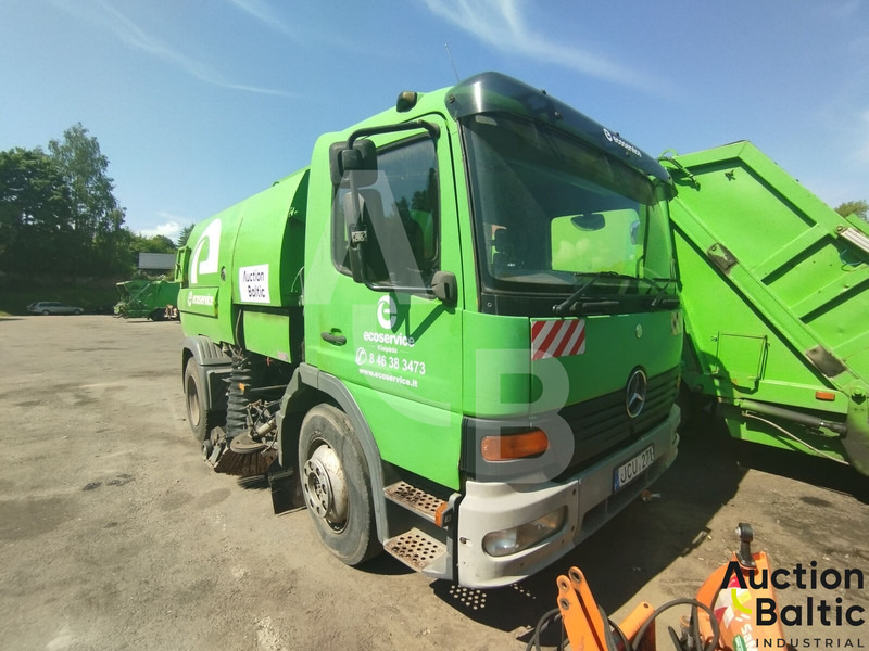 Mercedes-Benz Atego 1318 - Barredora vial: foto 1 Mercedes-Benz Atego 1318 - Barredora vial: foto 1