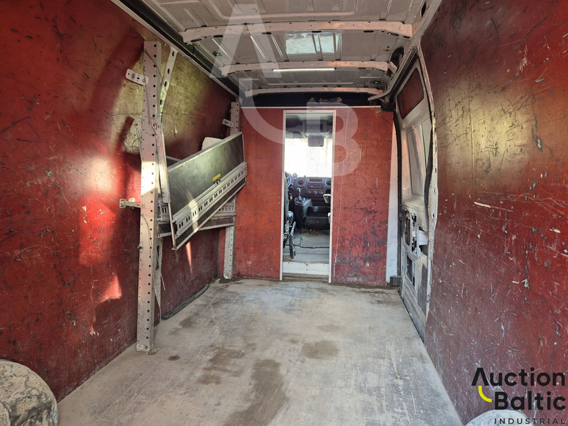 Furgón Opel Movano: foto 10