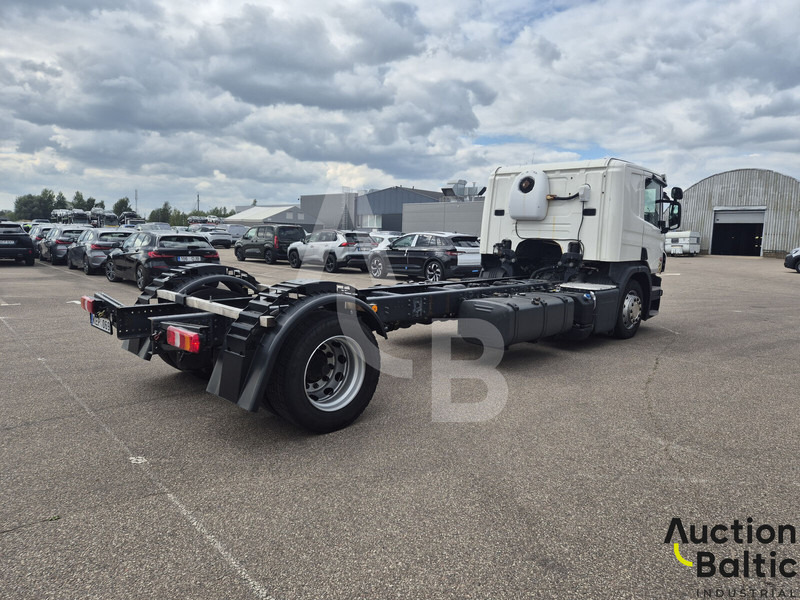 Scania P 450 - Camión chasis: foto 3 Scania P 450 - Camión chasis: foto 3