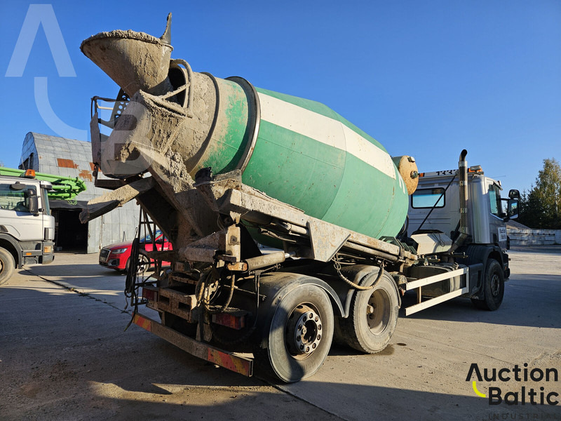 Scania P 94 GB - Camión hormigonera: foto 4 Scania P 94 GB - Camión hormigonera: foto 4