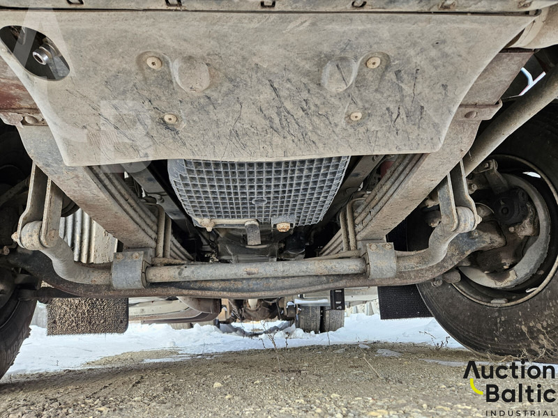 Remolque forestal Scania R 450: foto 16