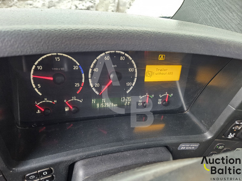 Remolque forestal Scania R 480: foto 11