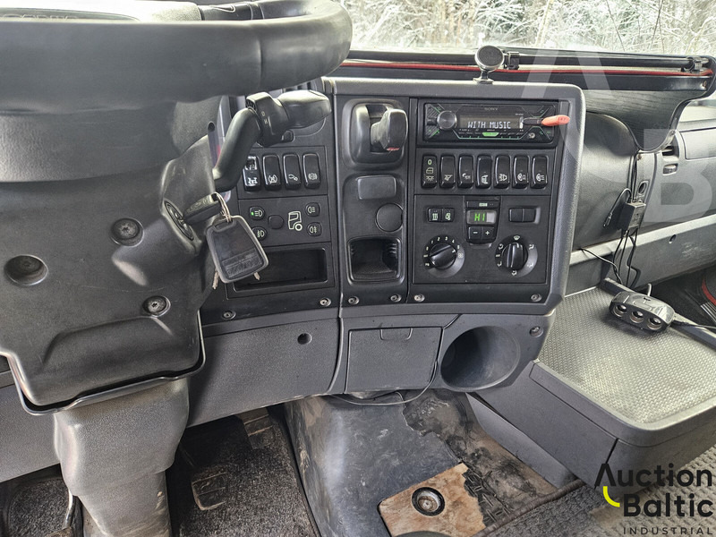 Remolque forestal Scania R 480: foto 12