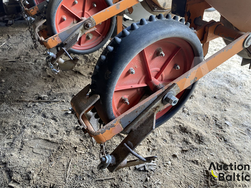 Sembradora de precisión Schmotzer UD2012: foto 13 Sembradora de precisión Schmotzer UD2012: foto 13