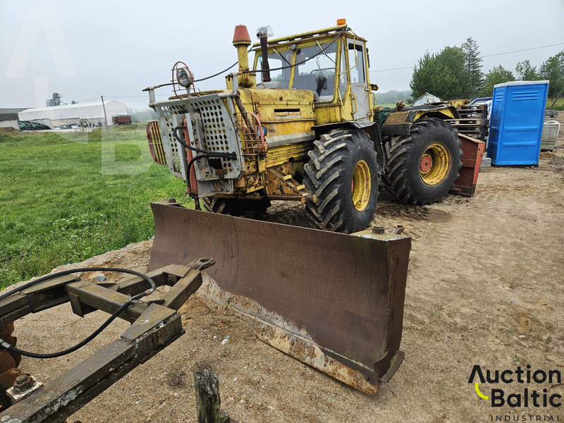 T-157K - Tractor: foto 1 T-157K - Tractor: foto 1