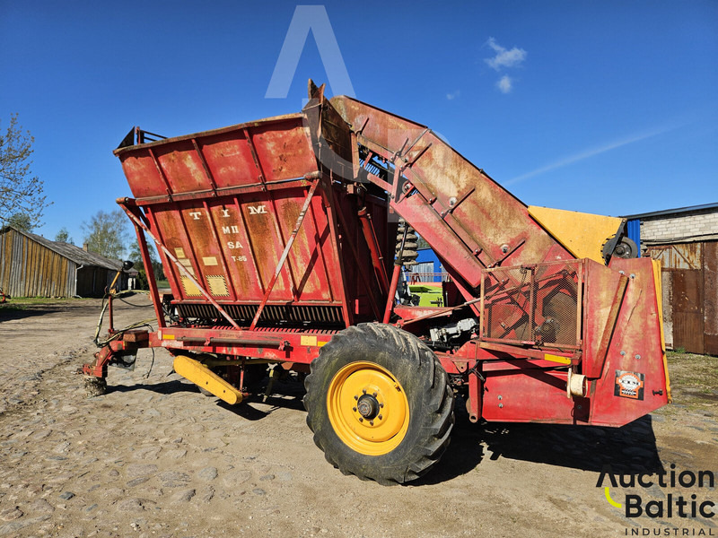 TIM MII SA T-85 - Cosechadora de granos: foto 2 TIM MII SA T-85 - Cosechadora de granos: foto 2