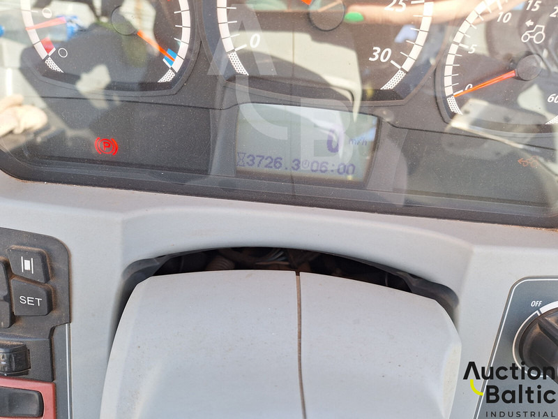 Valtra T 194 A - Tractor: foto 5 Valtra T 194 A - Tractor: foto 5