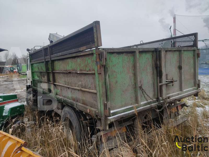 Volvo FL618 - Camión volquete, Camión grúa: foto 3 Volvo FL618 - Camión volquete, Camión grúa: foto 3