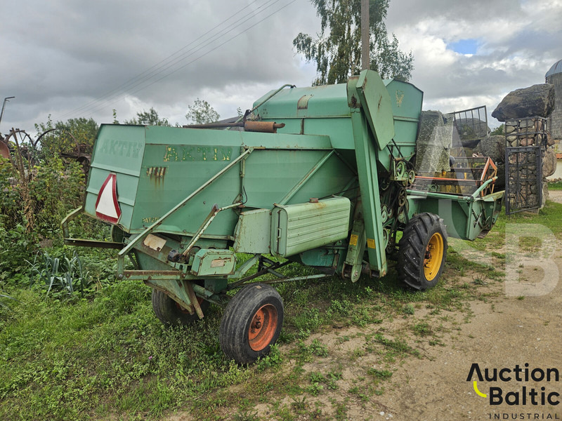 Westerasmaskiner AB AKTIV 800 - Cosechadora de granos: foto 5 Westerasmaskiner AB AKTIV 800 - Cosechadora de granos: foto 5