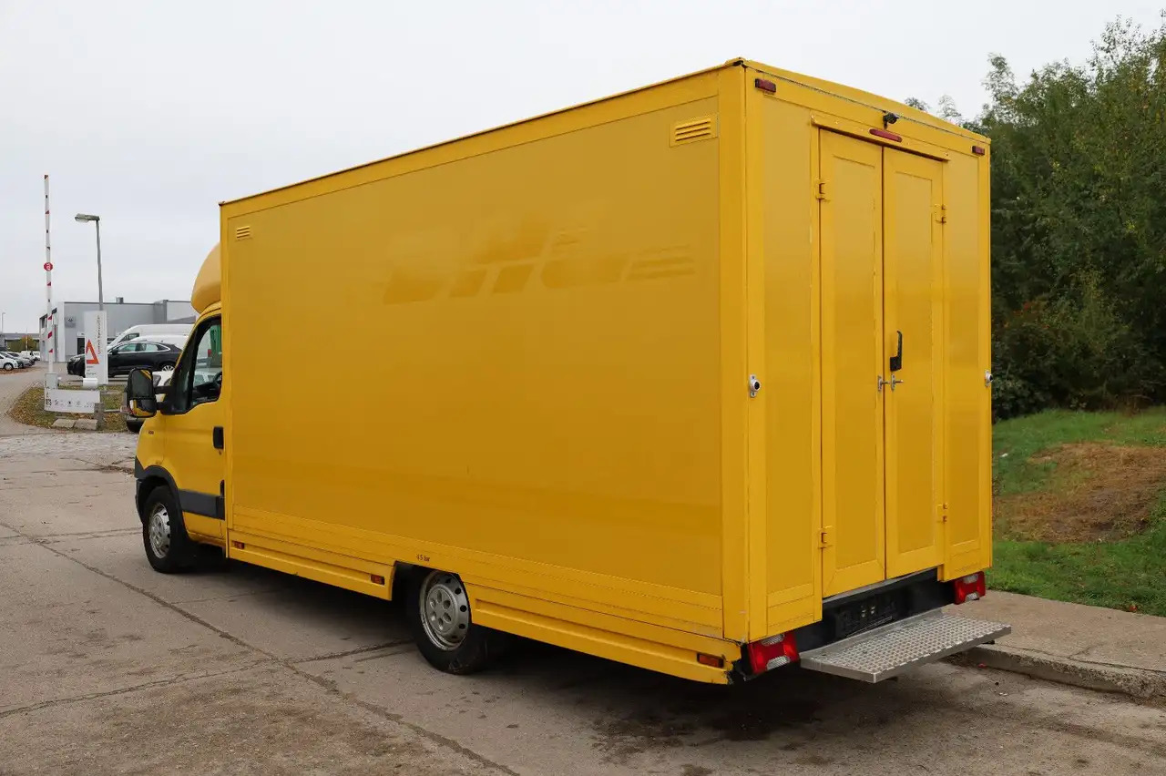 Iveco IS35SI2AA Daily/ Regalsystem/Luftfeder/1. Hand/ - Furgoneta caja cerrada: foto 3 Iveco IS35SI2AA Daily/ Regalsystem/Luftfeder/1. Hand/ - Furgoneta caja cerrada: foto 3
