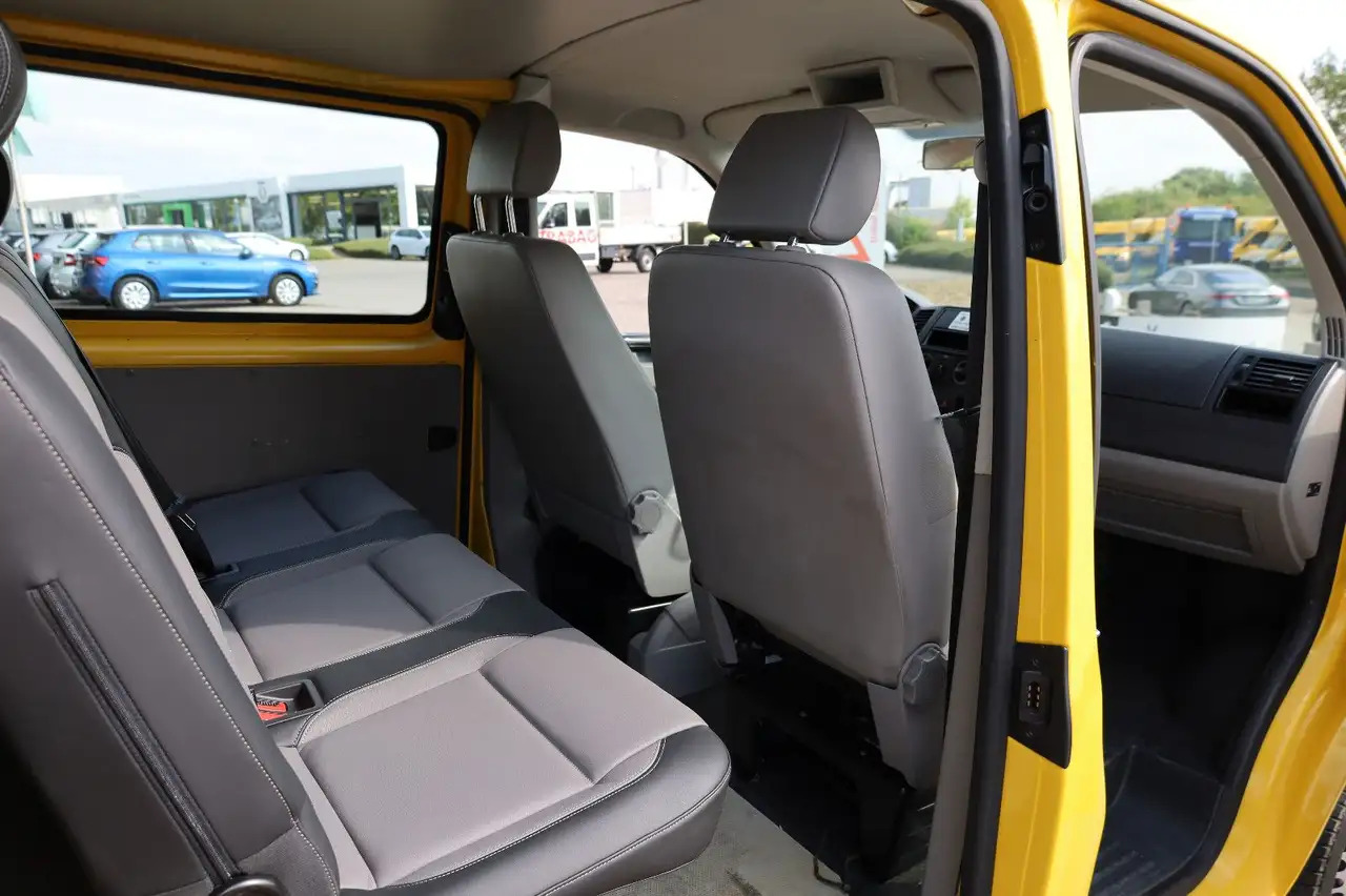 Volkswagen T5 Transporter/ 2.0 TDI/EU5/1.Hand/5-Sitze - Furgoneta combi: foto 3 Volkswagen T5 Transporter/ 2.0 TDI/EU5/1.Hand/5-Sitze - Furgoneta combi: foto 3