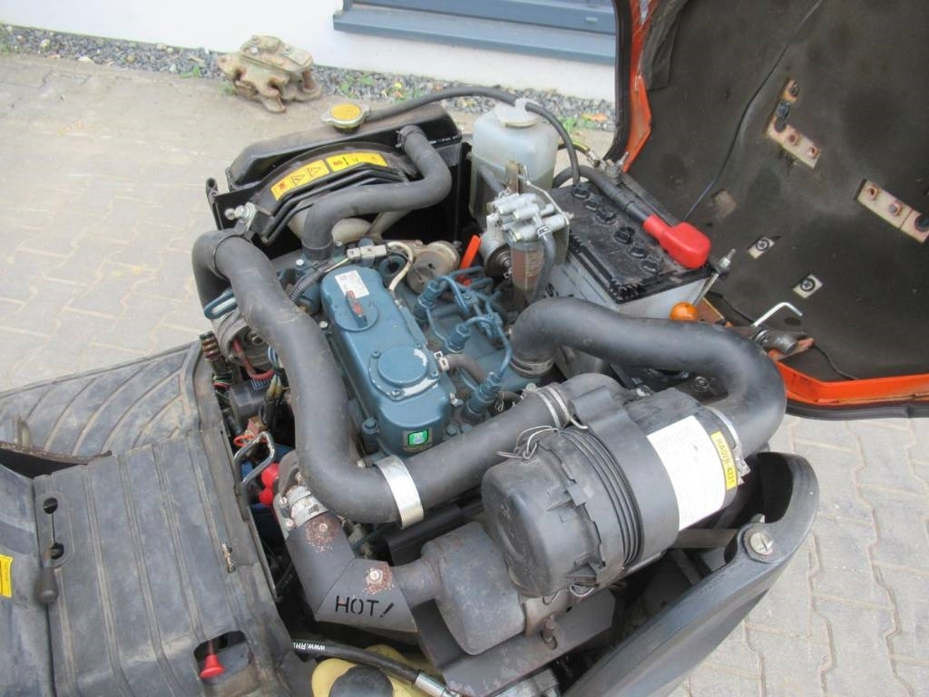 Kubota K003-3 - Miniexcavadora: foto 5 Kubota K003-3 - Miniexcavadora: foto 5